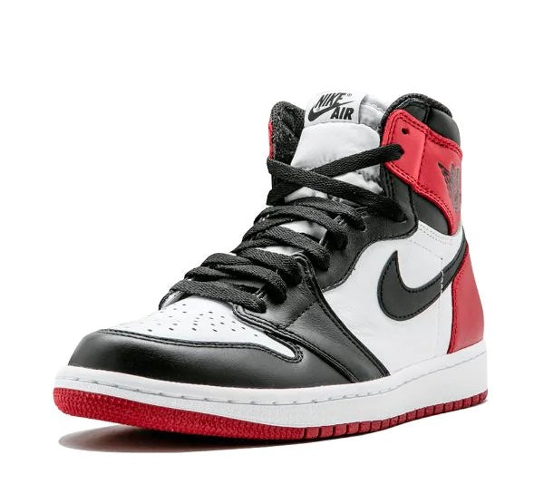 Air Jordan 1 Retro High ‘Satin Black Toe’